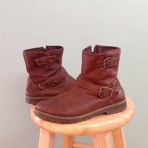 Uggs "Kinsey" moto Walnut boots kids 4